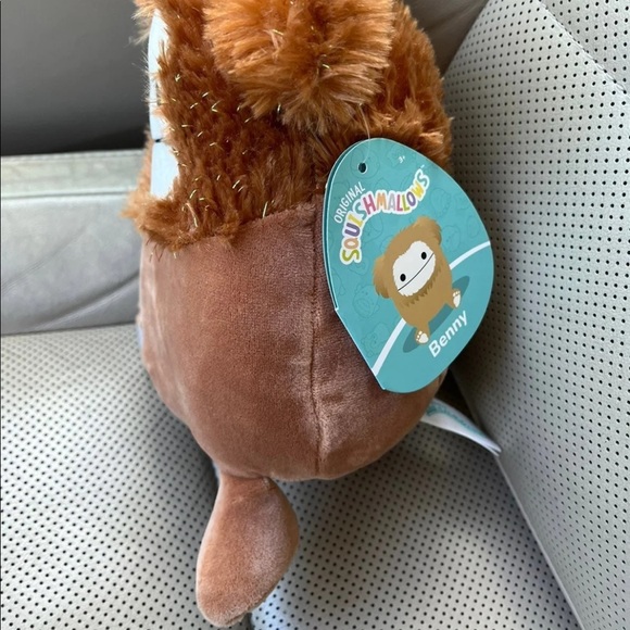 Benny the Bigfoot 7.5” Tinsel squishmallows - Picture 2 of 3